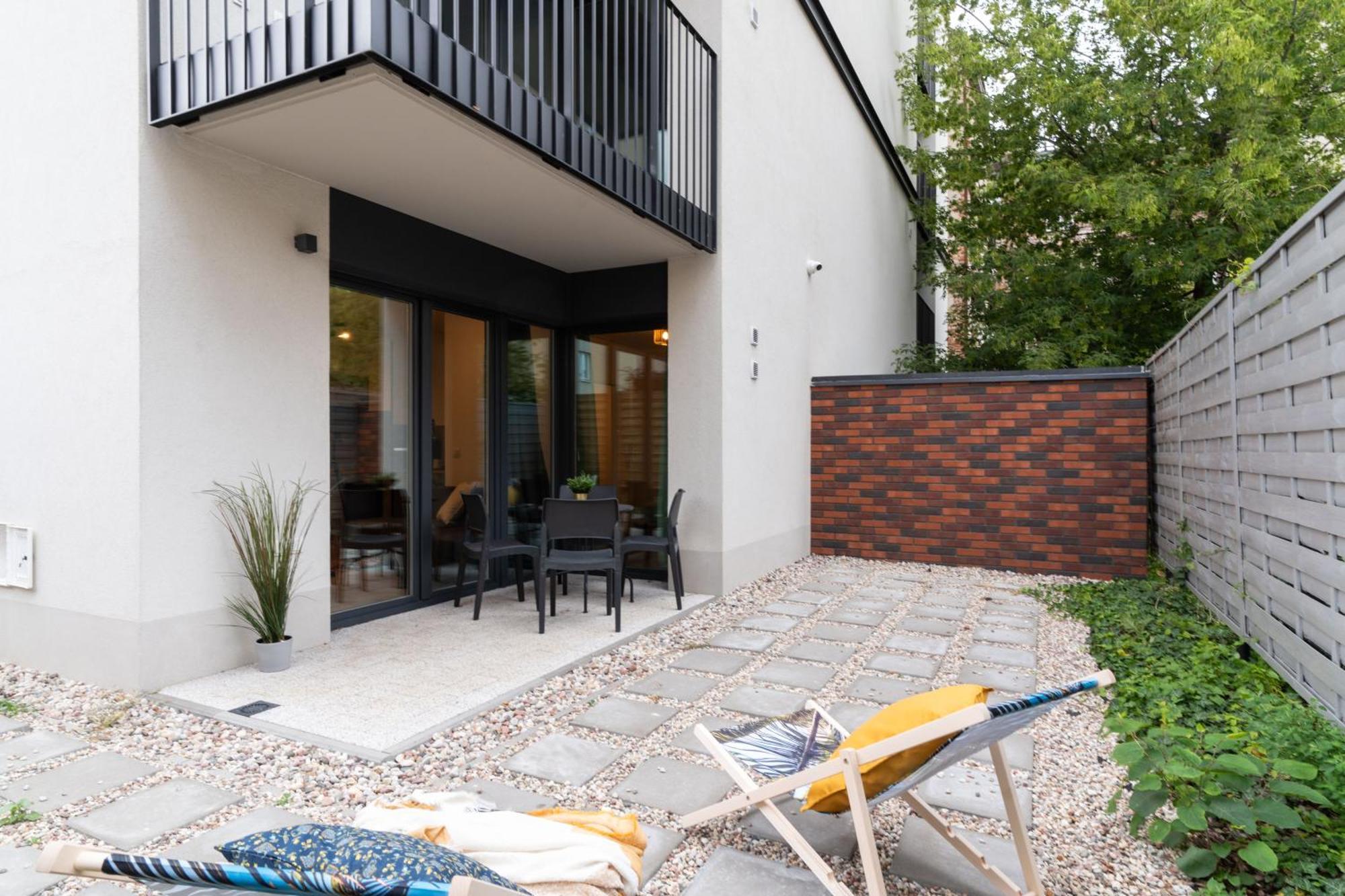 Lineburg Villa Apartments Varsóvia Exterior foto